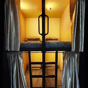 C Place - Capsule A Pasay